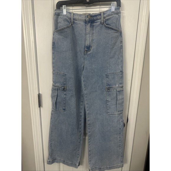 WEWORRWHAT Large High Rise Utility Straight Cargo Light Wash Stretch Jeans NWT - Picture 4 of 9